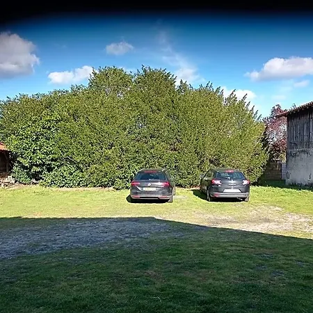 Les Du Pont Des Chevres Bed & Breakfast Commensacq